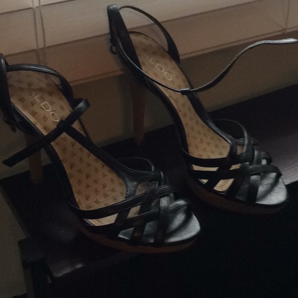 Aldo black sandal